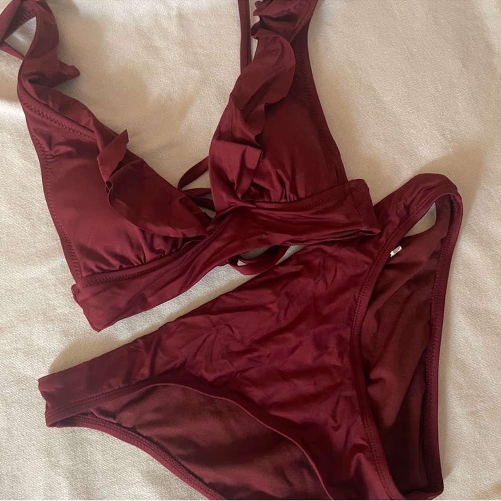 Shade & Shore Ruffle Bikini Set